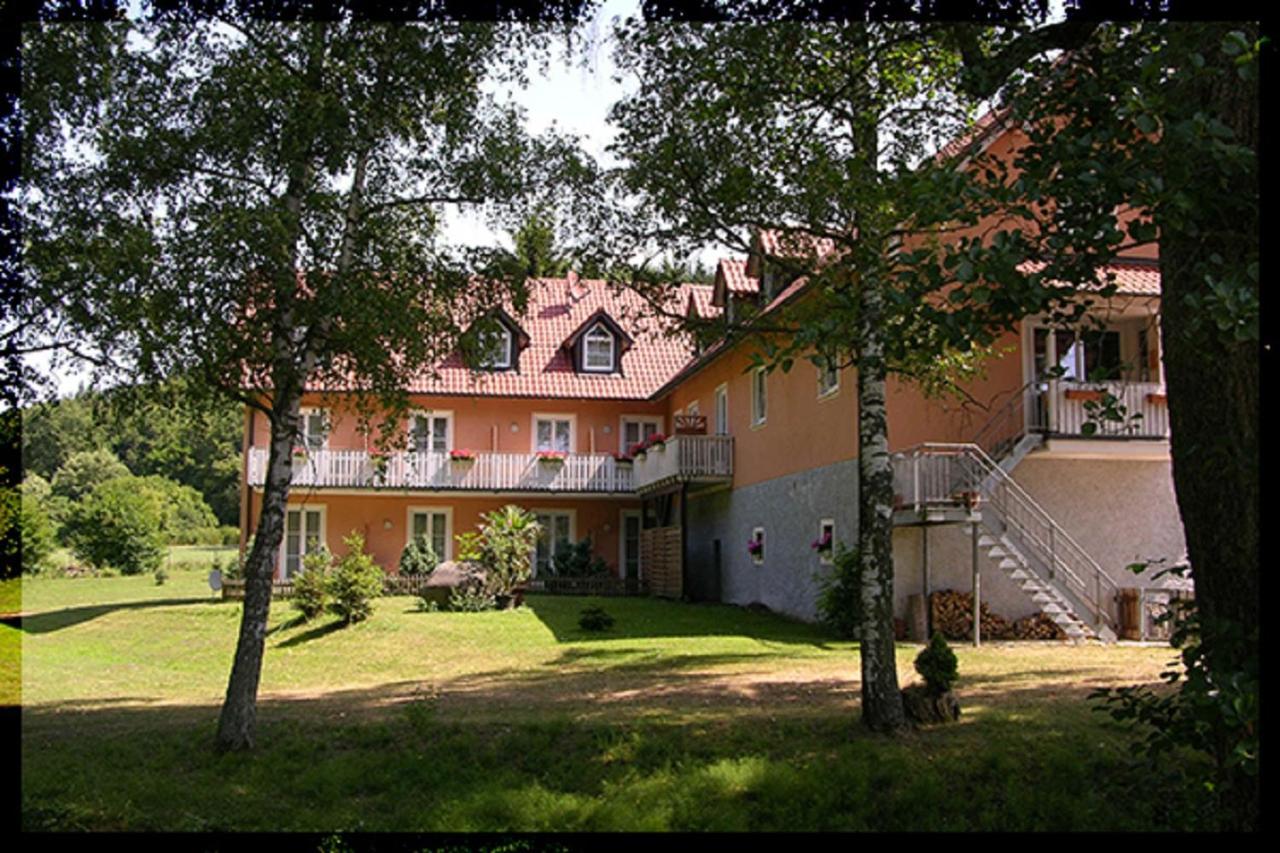 Landgasthof-Hotel Hammermühle Donaustauf Exterior foto